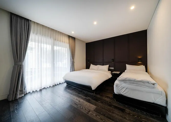 Amare Jongno Hotel