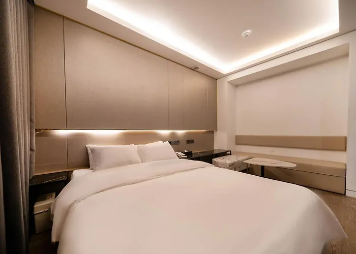 Amare Jongno Hotel 2*