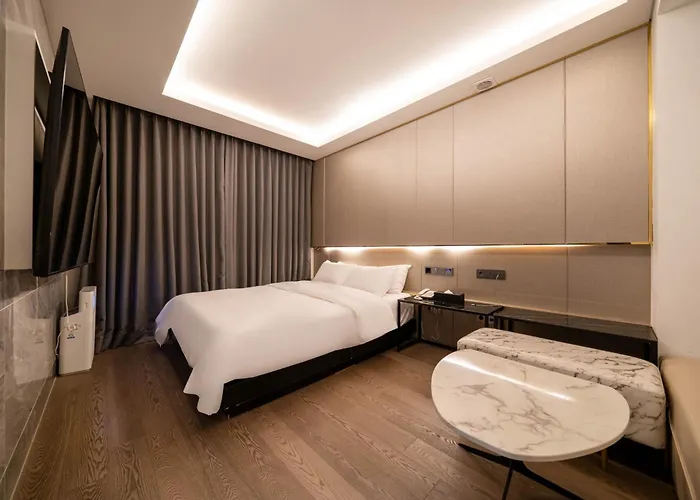 Amare Jongno Hotel 2*