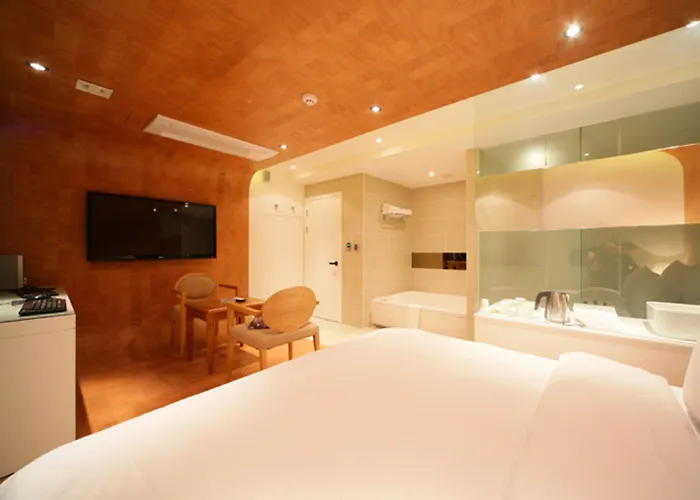 Amare Jongno Hotel
